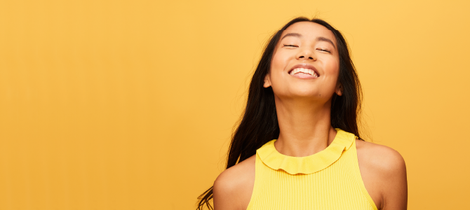 Collagen Peptides In-Article Image 02 glowing skin from collagen